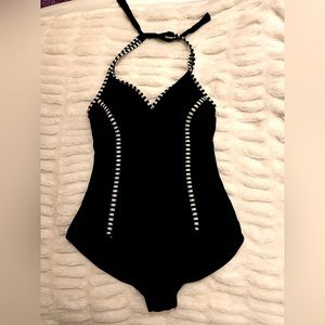 3 for $25❤️ Catalina Nautical striped trim halter swim suit, woman’s size 12/14